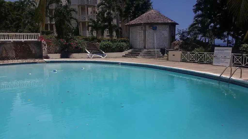 Sky Castles Apt J3 Ocho Rios 0*,  Jamajka