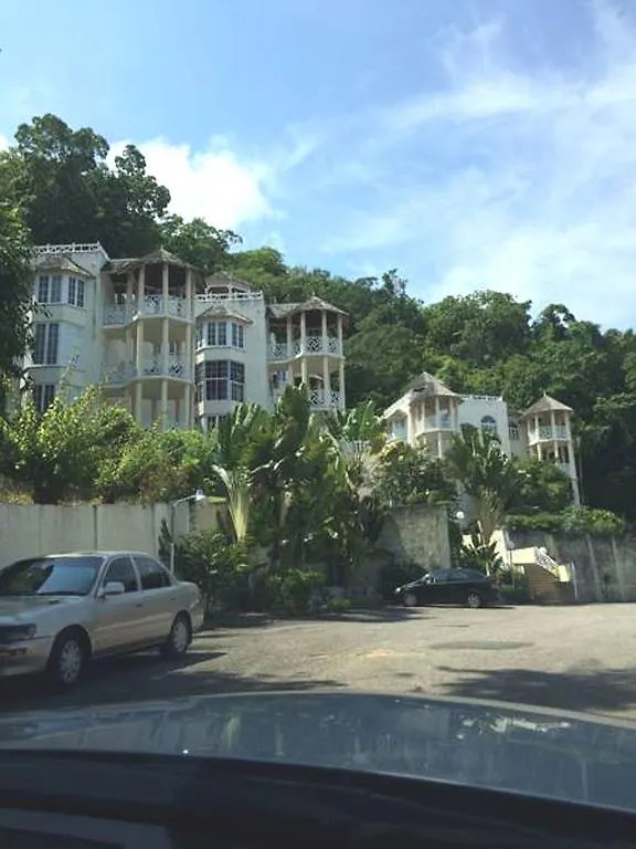 Sky Castles Apt J3 Ocho Rios Apartament